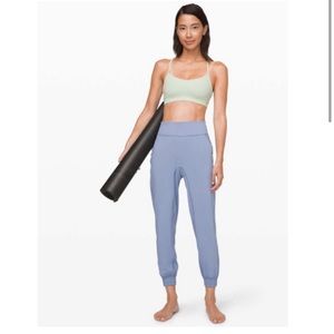 Lululemon sun setter joggers 28” blue size 8